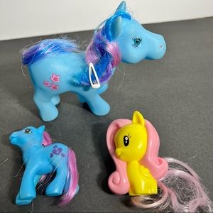 Mini horses lot 3
Pre owed 
Toys lot